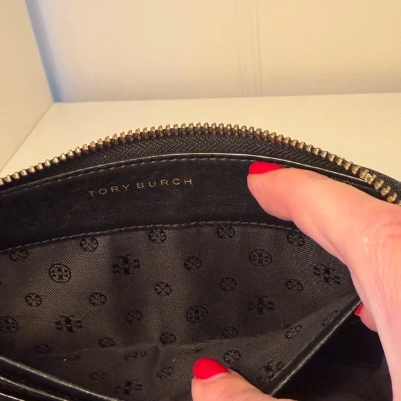 Tory Burch Fleming Zip Continental Zippy Wallet - Picture 9 of 15